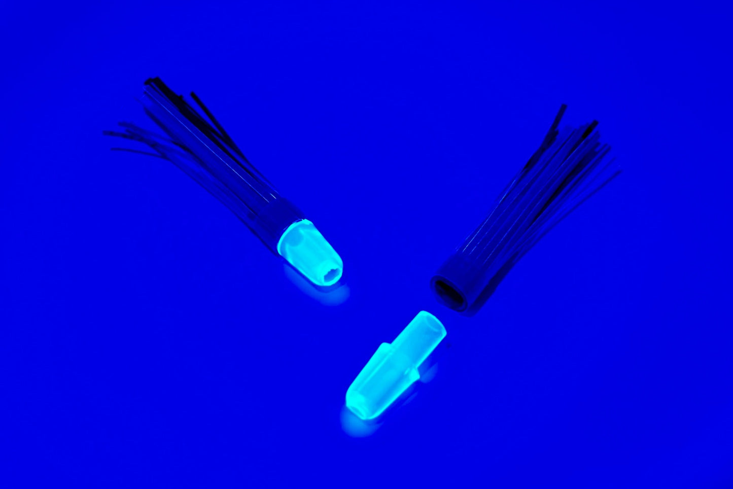 5 Strand Fuchsia UV - Quick Change(s) - Coho 2" Sliding Fly